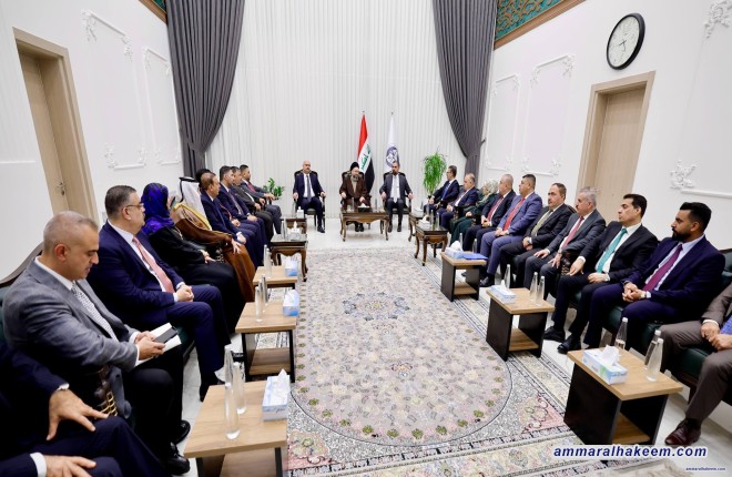 السيد الحكيم يدعو إلى تعزيز صلاحيات حكومة كركوك واستثمار تنوعها ومقدراتها