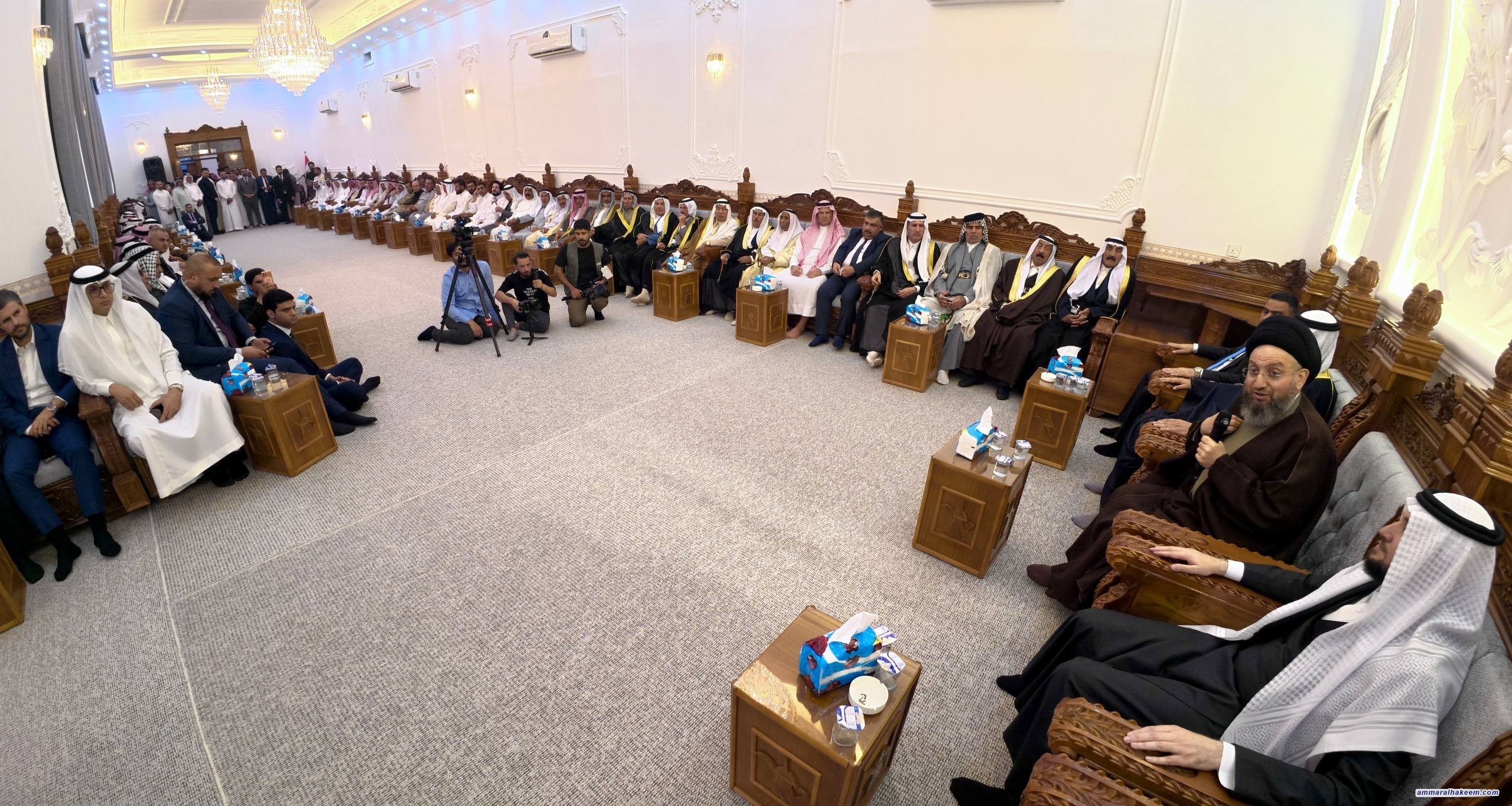 السيد الحكيم من الحويجة: التنوع مصدر قوة.. وأمن العراق وحمايته مسؤولية الجميع