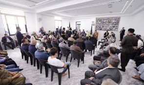 سەید حەكیم: یەگرتن و قبوولكردنی جیاوازییەكانی یەكتری و گفتوگۆی عێراقییەكان ڕێگا چارەیە بۆ پاراستنی سەرجەم پێكهاتەكان