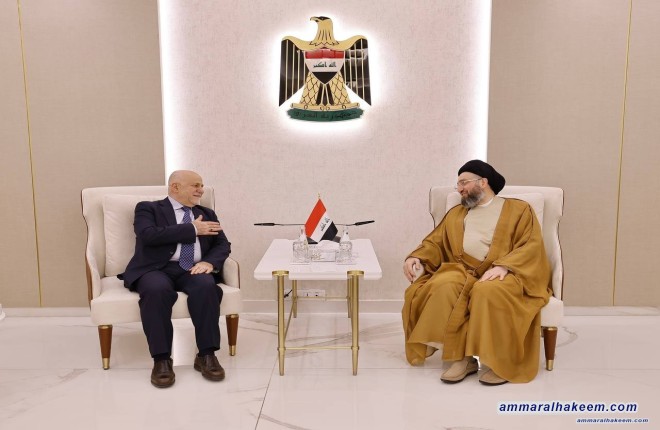 السيد الحكيم يستقبل موفد دولة الرئيس نبيه بري وسفير لبنان في بغداد ويؤكد: العراق سيبقى سنداً للبنان وشعبه الشقيق