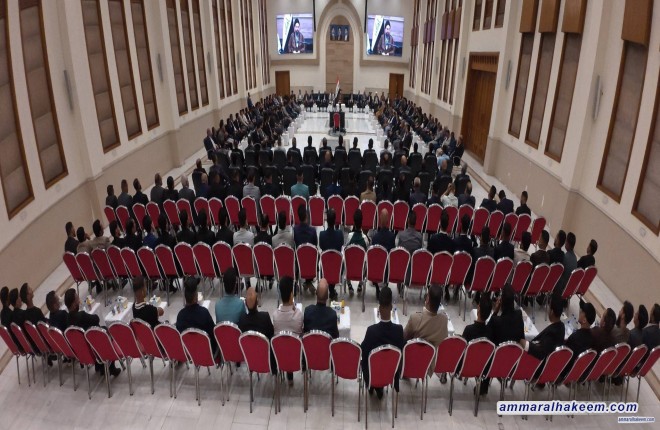 السيد الحكيم يلتقي قيادات الحكمة في الفرات الأوسط ويؤكد على أهمية العمل الميداني وصناعة القيادات وخدمة المواطنين