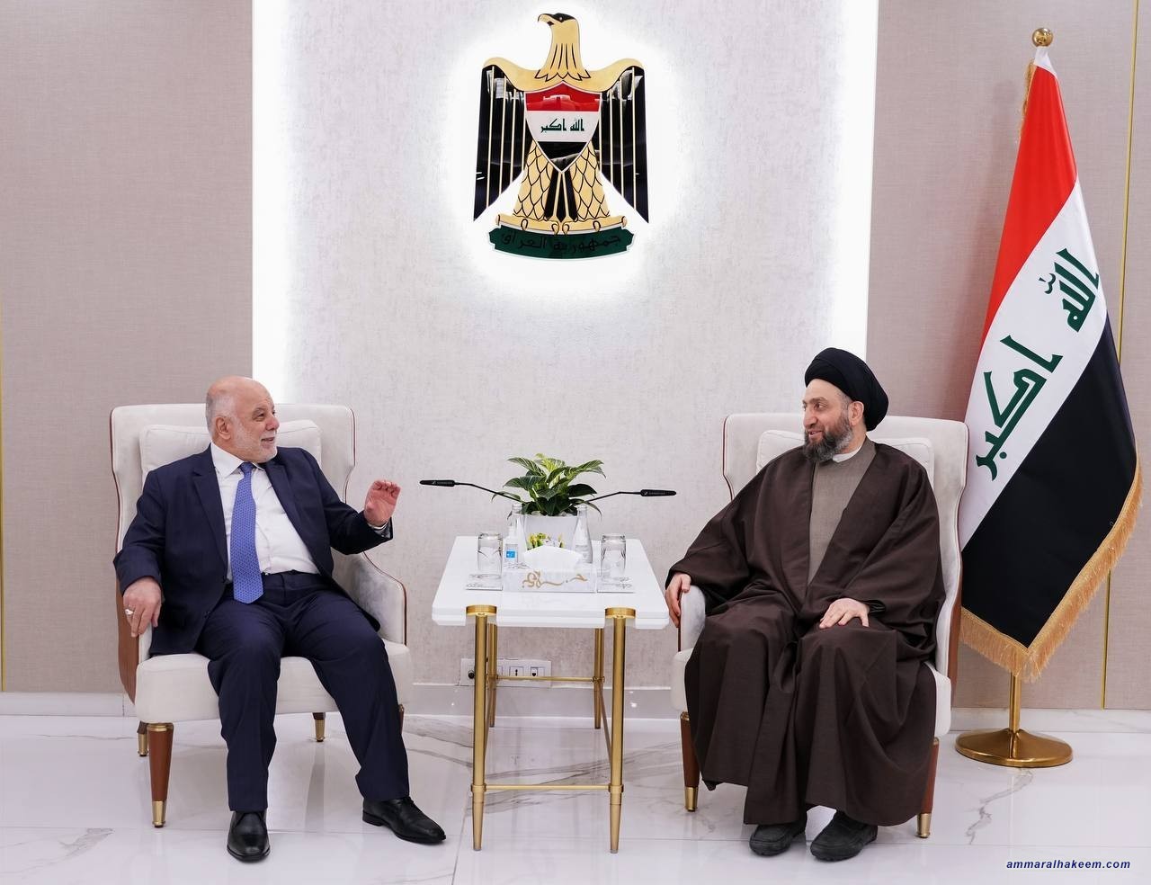 السيد الحكيم يبحث مع العبادي مأسسة تحالف قوى الدولة الوطنية واحتياجات المحافظات من حكوماتها المحلية