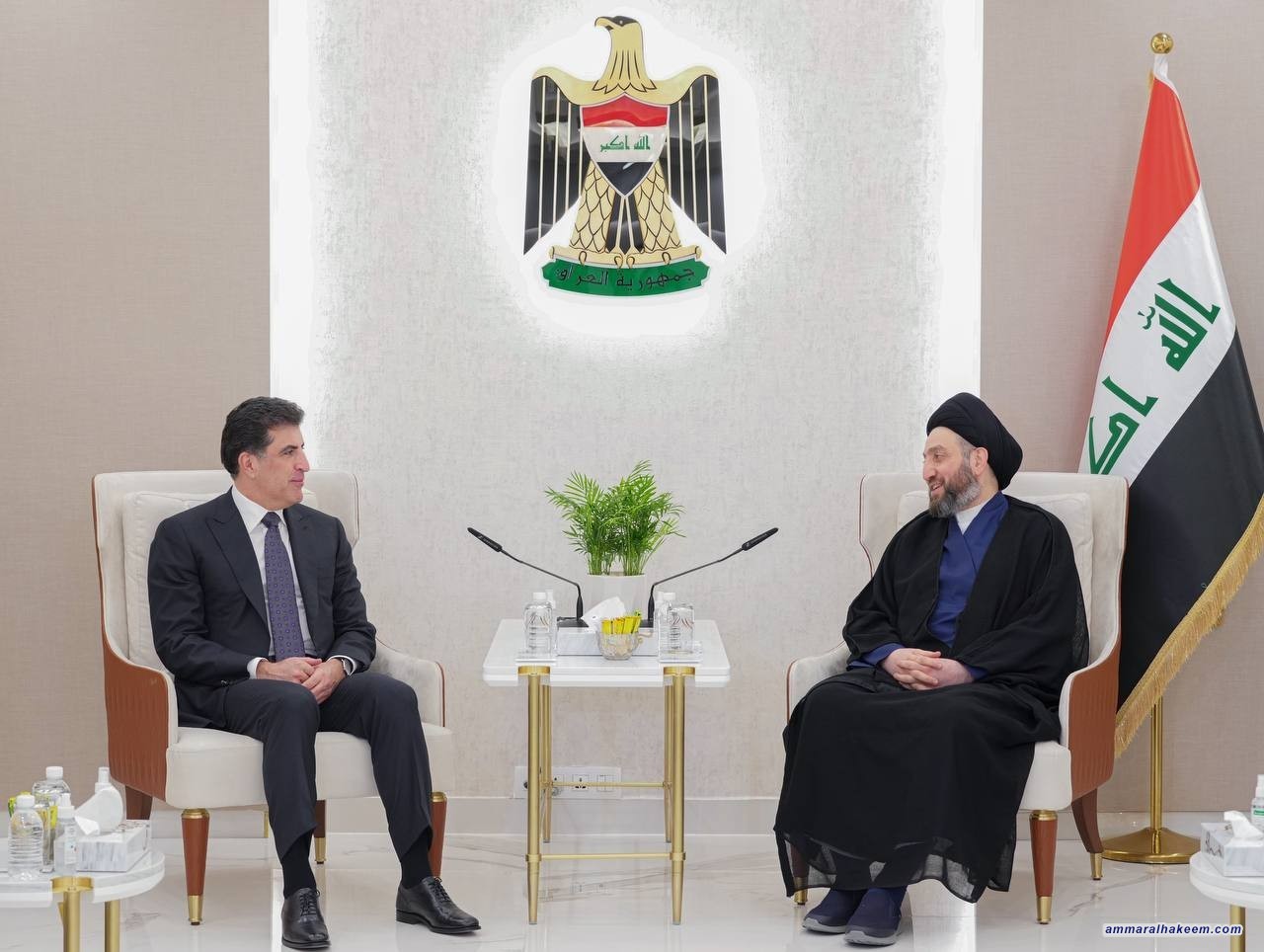 سەماحەتی حەكیم داوا دەكات كێشەكانی بەغدا و هەرێم لە ڕێگەی دەستوور و گفتوگۆ چارەسەر بكرێن