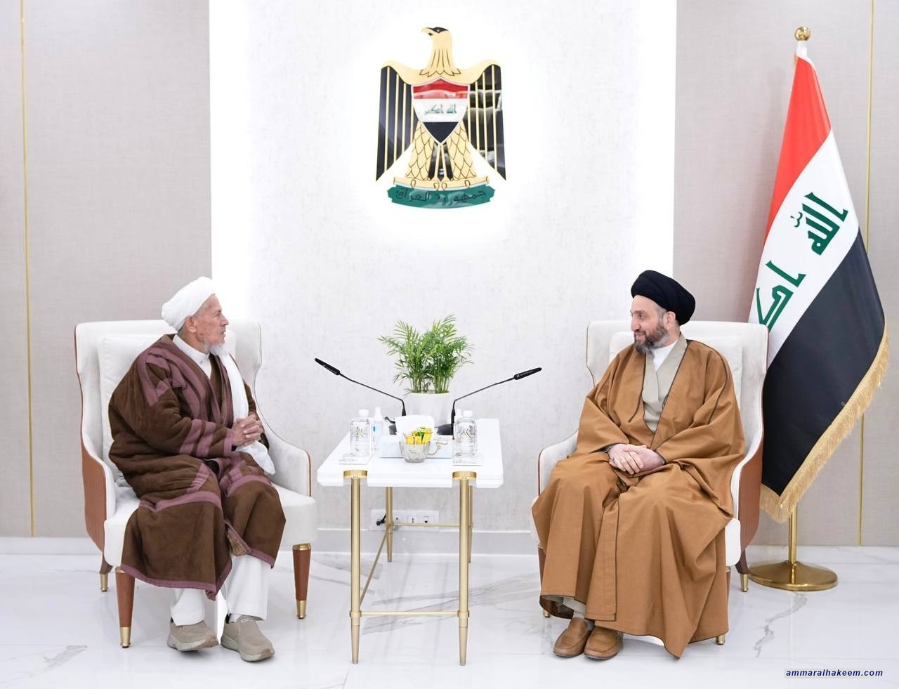 سەماحەتی حەكیم دوای گۆڕانكارییەكانی ئەم دواییەی ئەفغانستان داوای پاراستنی ئەهلی بەیتی ئەو وڵاتە دەكات