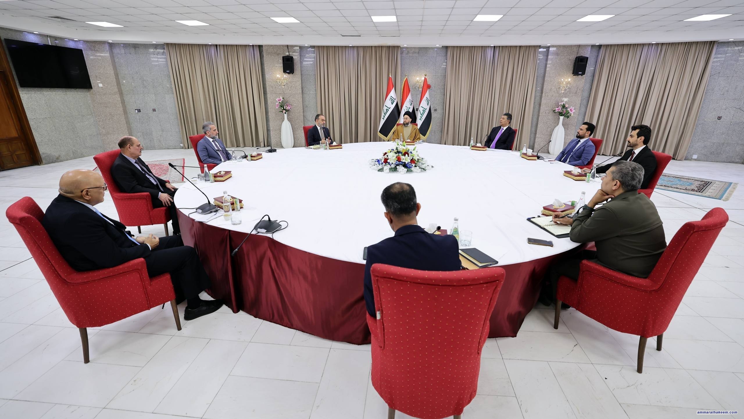 سەماحەتی حەكیم گرنگی میدیای هۆشیارانە دووپاتدەكاتەوە لە پالپشتی كردنی دیموكراتیەت و جەخت لە نوێكردنەوەی تەشریعات و پتەوكردنی سەروەری هەژماری دەكاتەوە