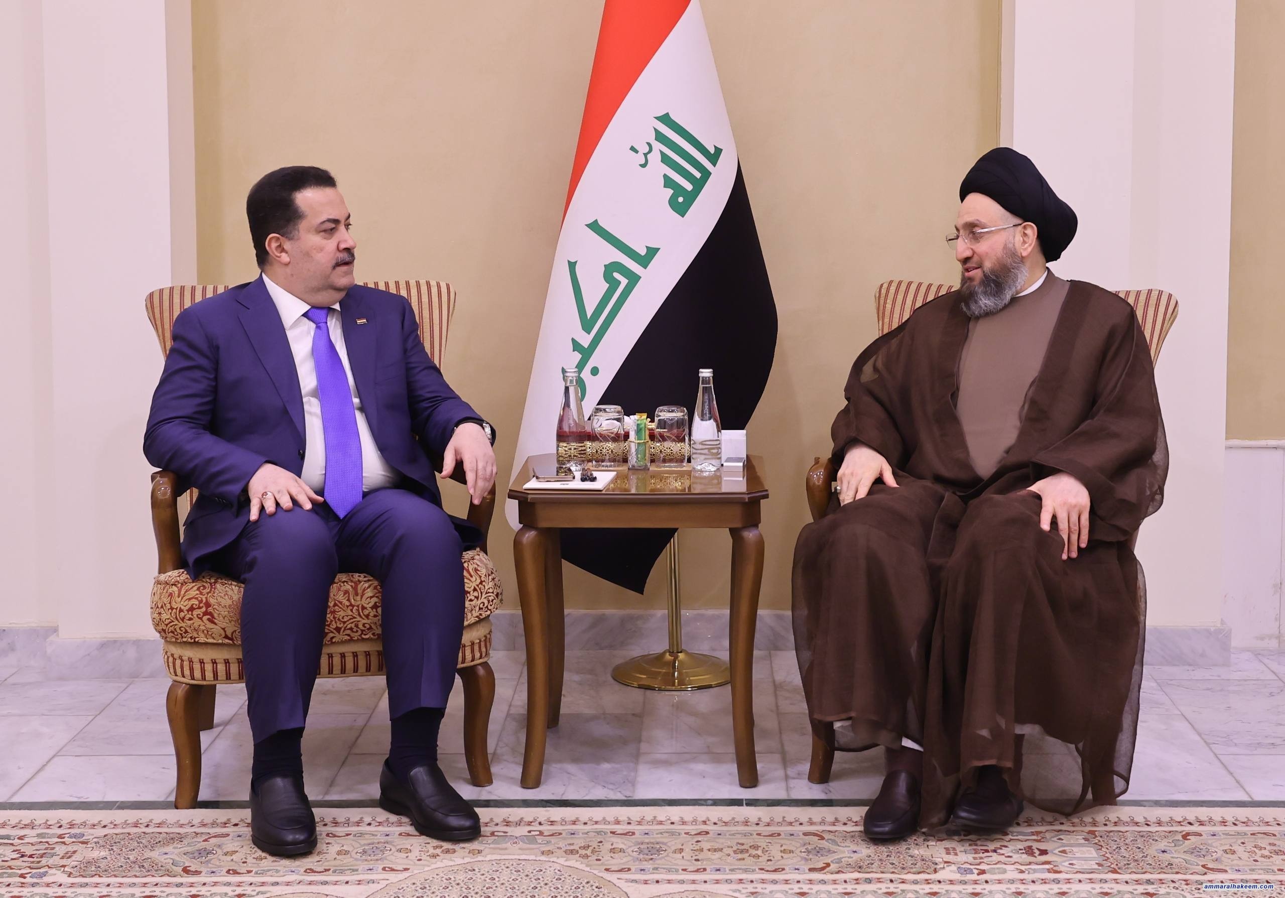 سەید حەكیم پێشوازی لە سەرۆك وەزیران بەڕێز سوودانی دەكات و دەڵێت پاڵپشتی كردنی ڕێكەوتنی نەوتی و هەلبژاردنەكانی داهاتوو وێستگەیەكن بۆ سەقامگیری و  پێكهێنانی خێرای حكومەت