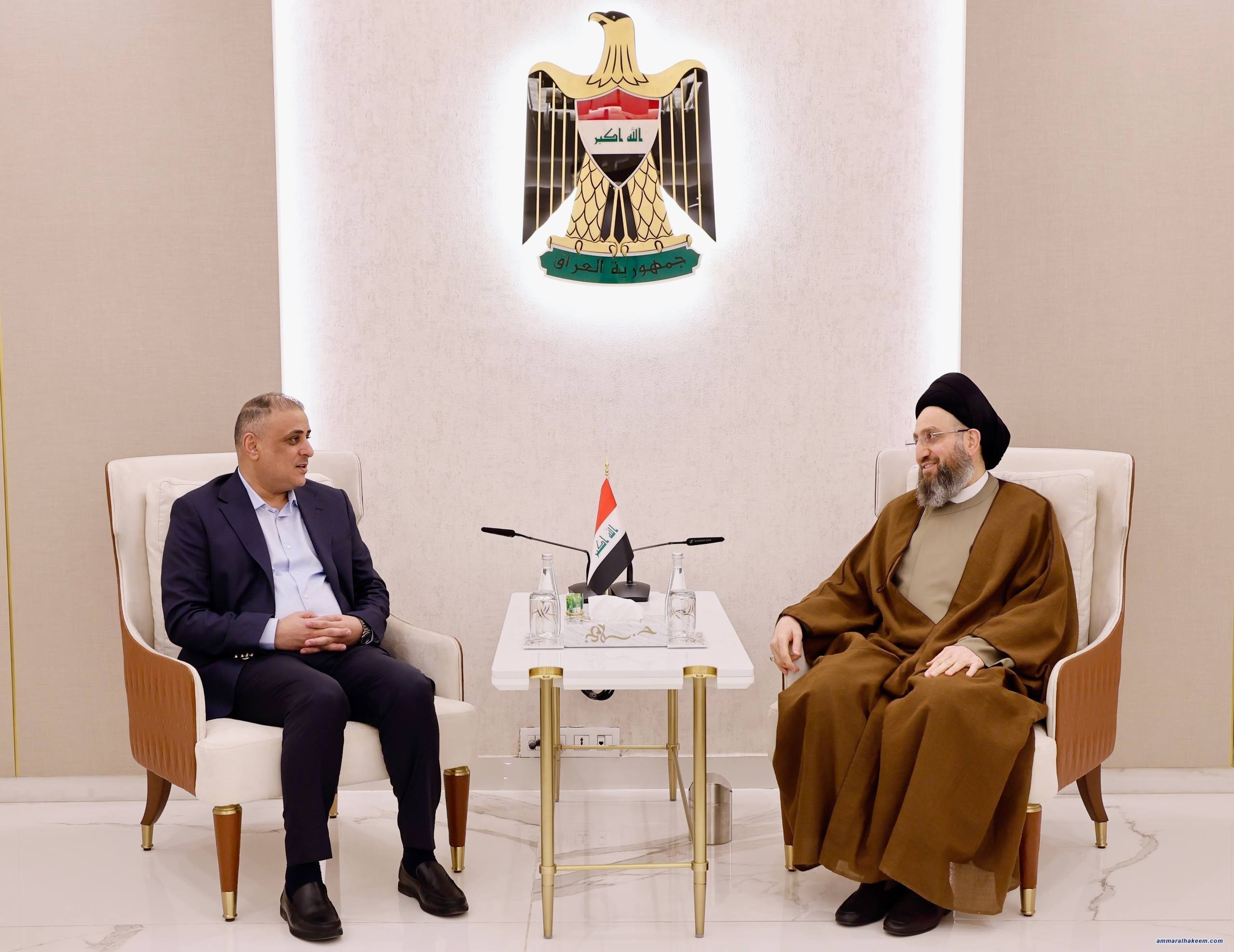 Sayyid Al-Hakeem Meets Khadamat Alliance’s Delegation, Affirms Activating Parliamentary Role, Confront Economic, Security Challenges