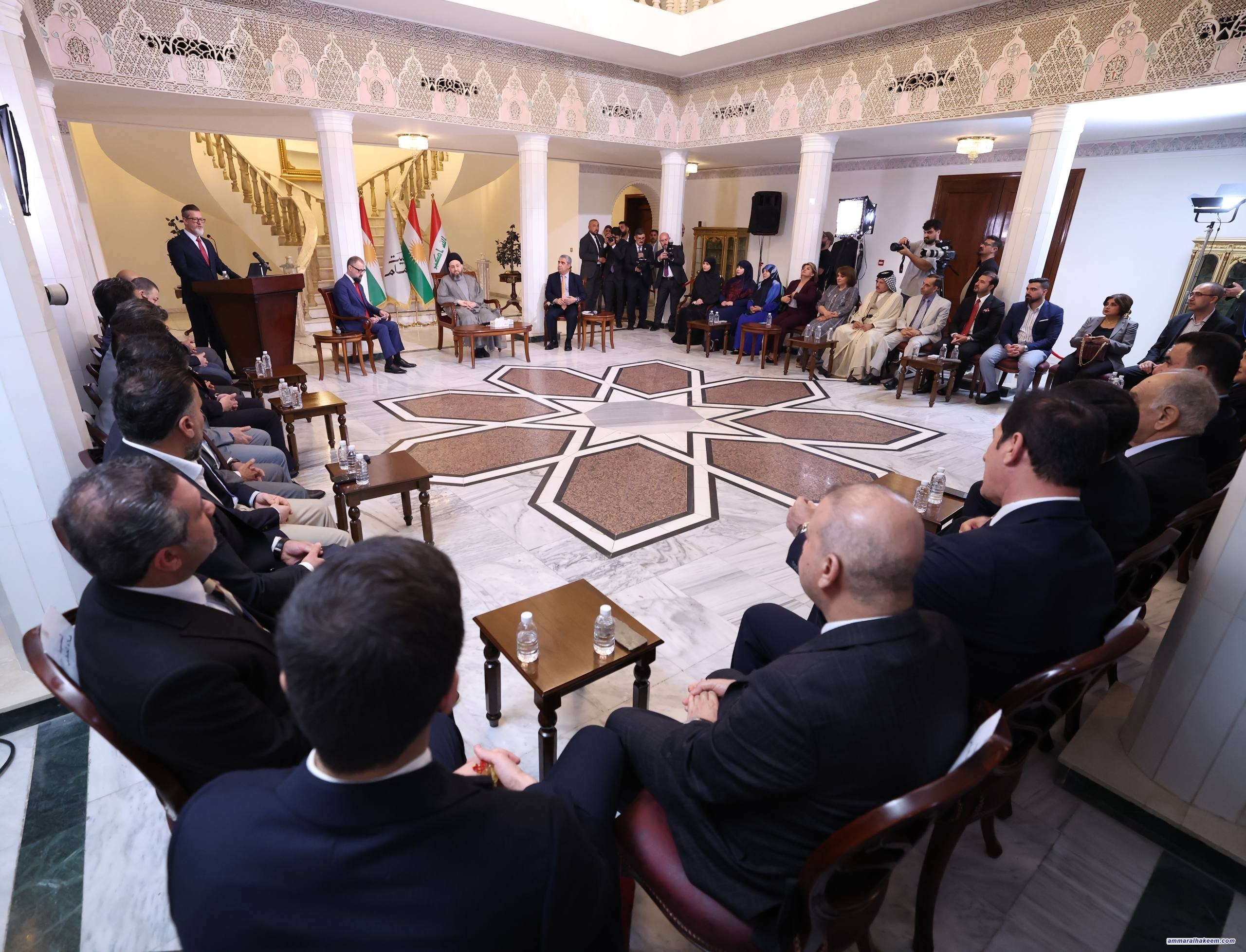 السيد الحكيم يؤكد أهمية المشتركات الوطنية واستكمال بناء الدولة