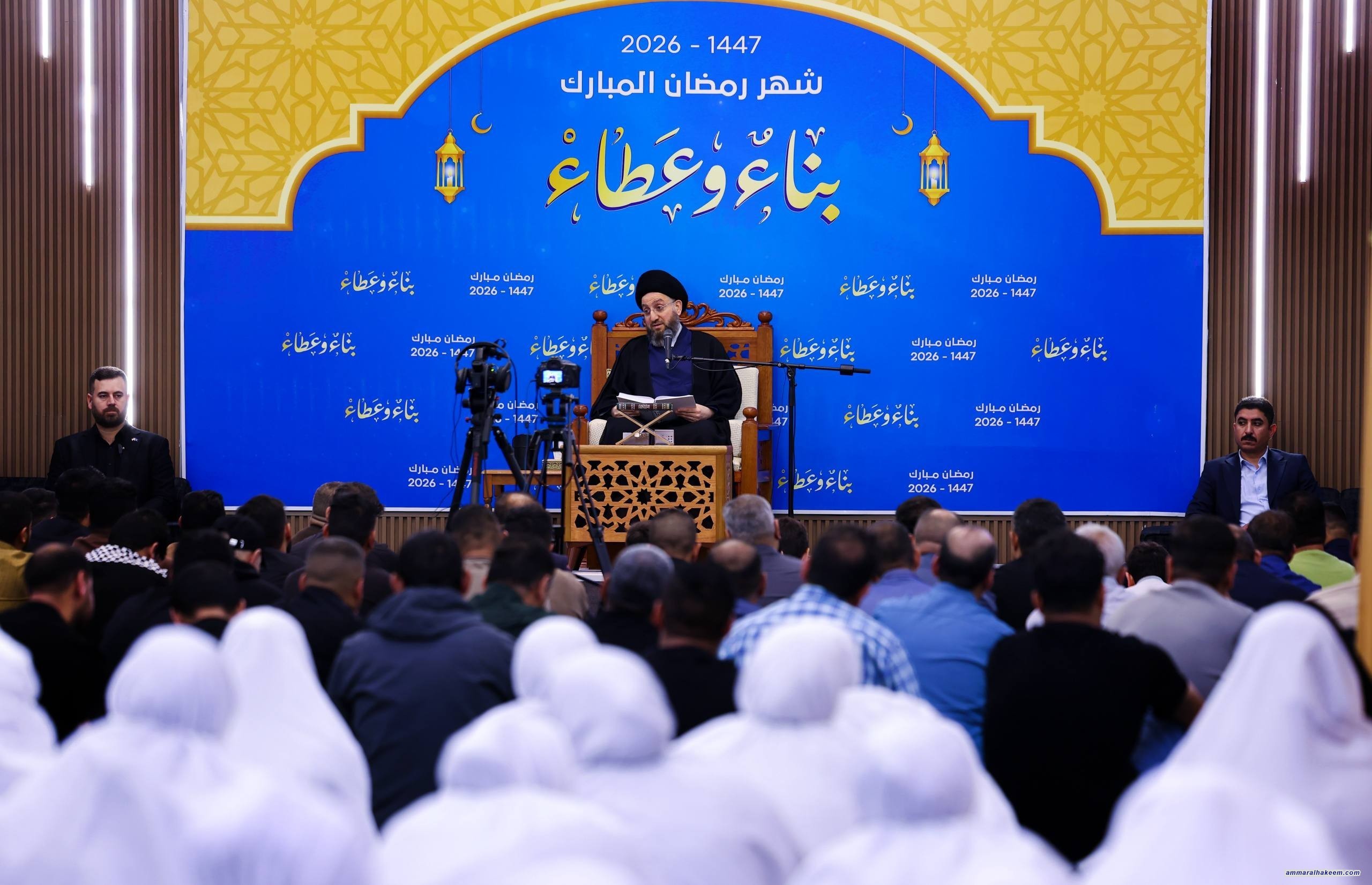 السيد الحكيم يستعرض شواهد قرآنية وروايات تؤكد أن الصلاة بابٌ للرزق والبركة