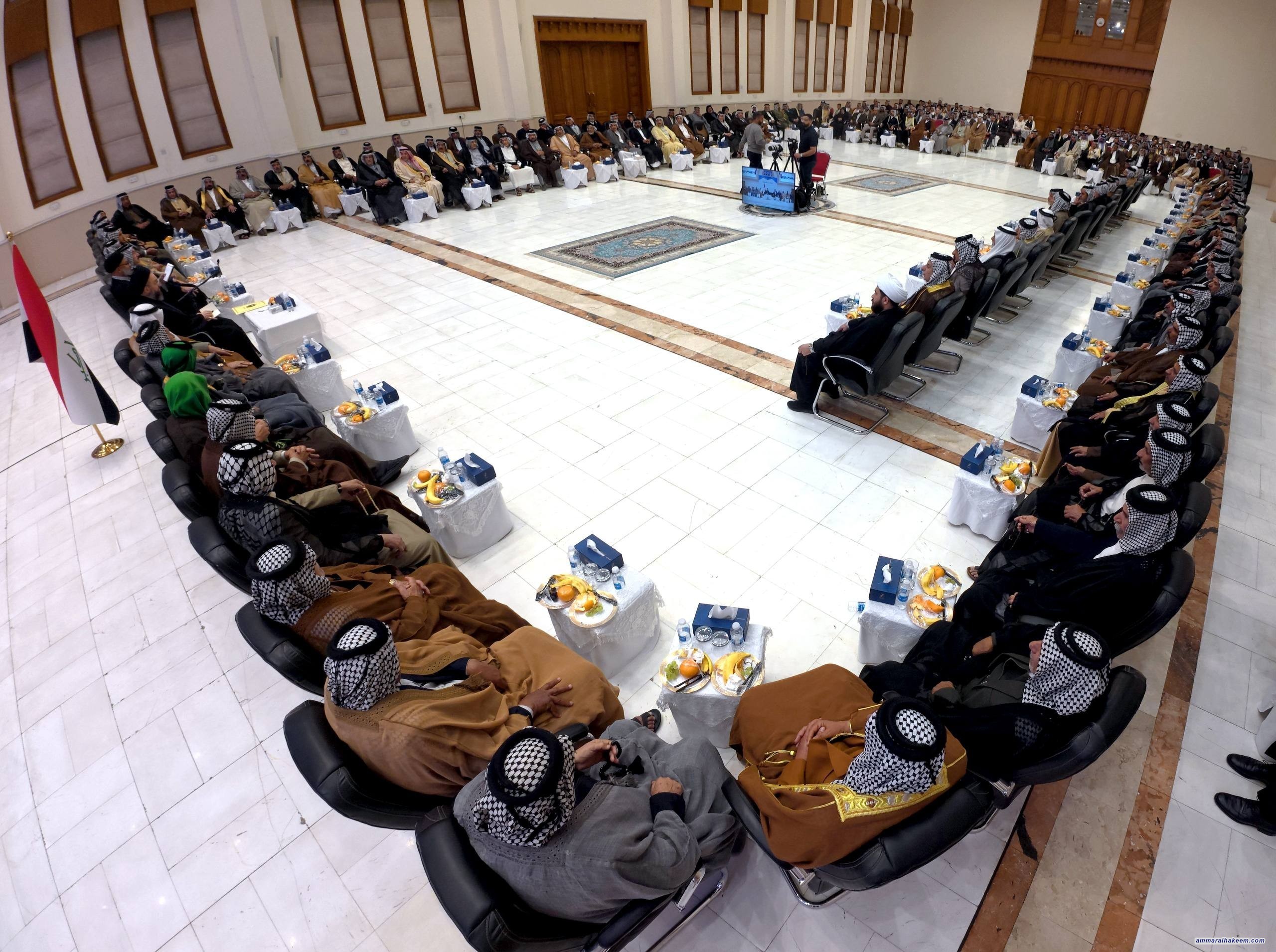 السيد الحكيم يؤكد أمام شيوخ العشائر ضرورة إنهاء الانسداد السياسي وتعزيز التماسك الوطني ودعم استقرار المنطقة