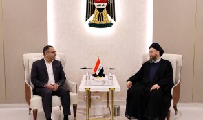 السيد الحكيم يؤكد مع نواب بدر وحدة الإطار التنسيقي وضرورة تشكيل حكومة فاعلة ودعم الحوار لإنهاء أزمات المنطقة